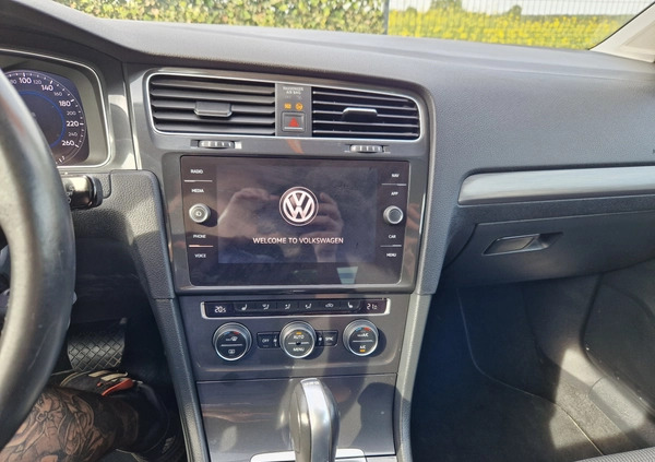 Volkswagen Golf cena 72000 przebieg: 32000, rok produkcji 2017 z Ciechanowiec małe 742
